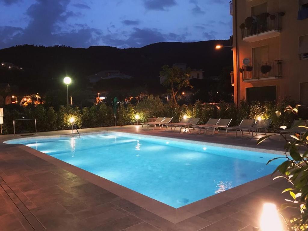 Hotel Riviera Deiva Marina Kültér fotó