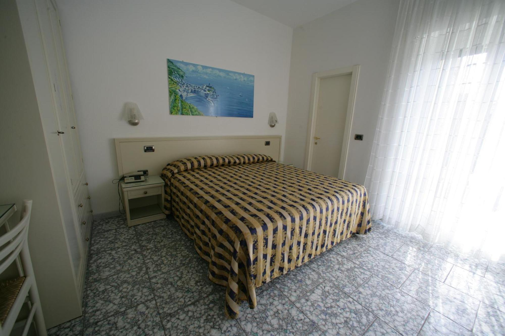 Hotel Riviera Deiva Marina Kültér fotó